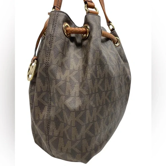 Michael Kors Jet Set Large Gathered Tote - Picture 6 of 11